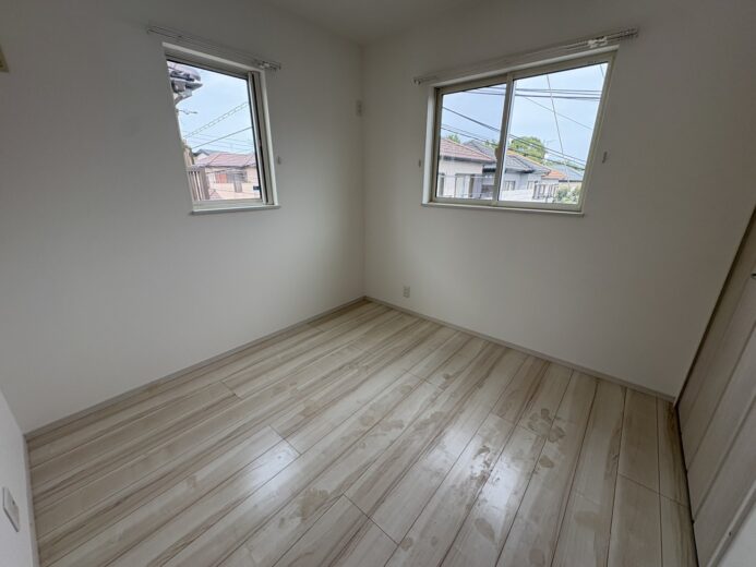 2階洋室（5.0帖）(内装)