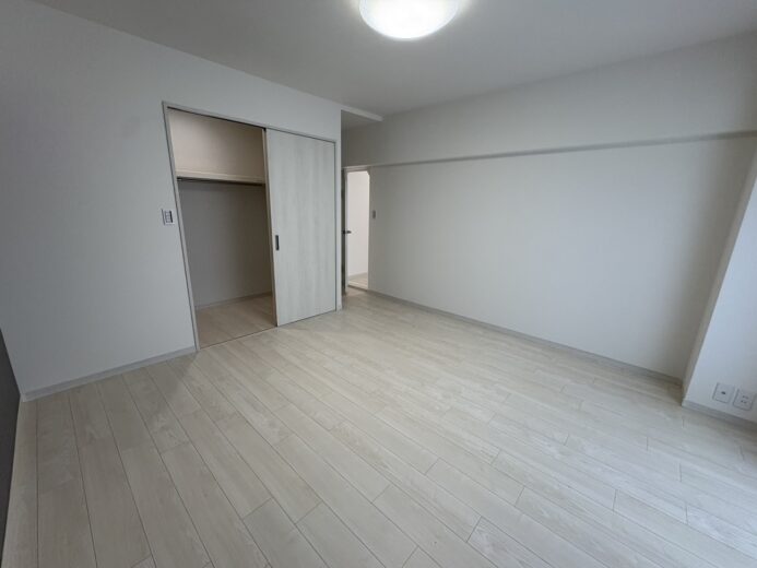 洋室(9.0帖)(内装) 洋室(9.0帖)(内装)