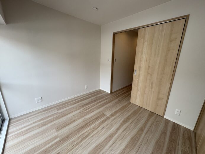 洋室（4.7帖）(内装)