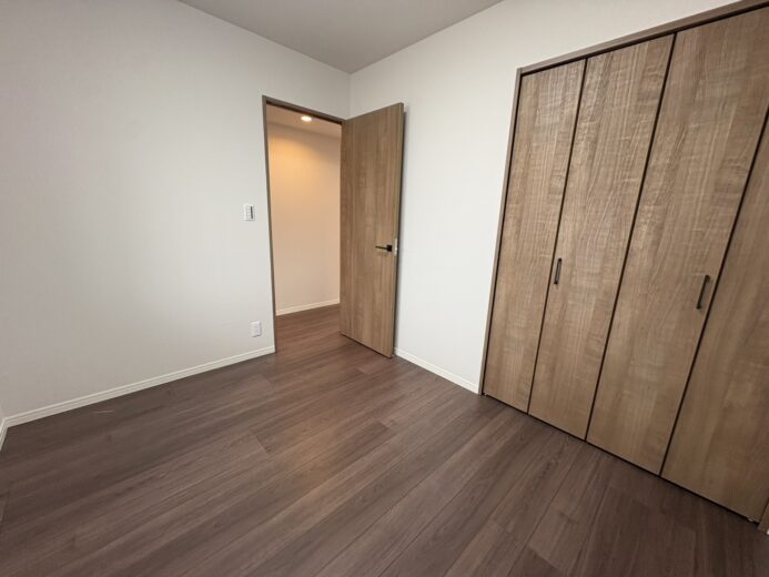 洋室（4.4帖）(内装)