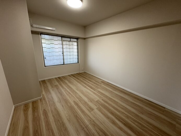 洋室（4.7帖）(内装)