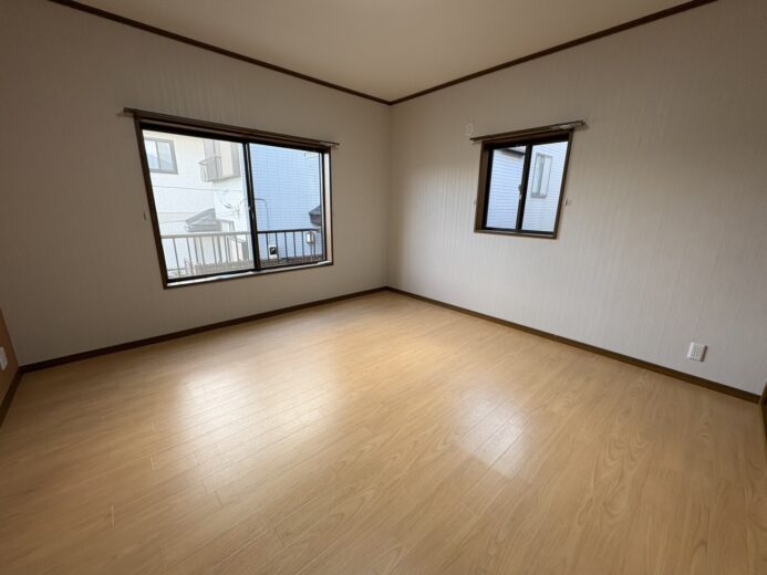 2階洋室（7.5帖）(内装)