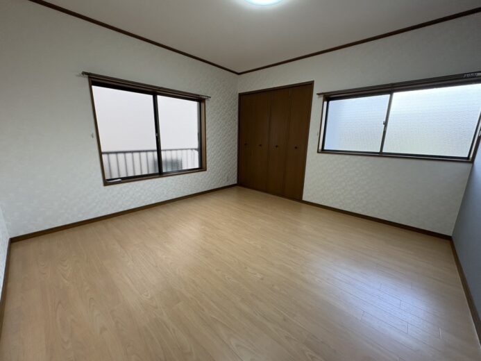 2階洋室（7.5帖）(内装)
