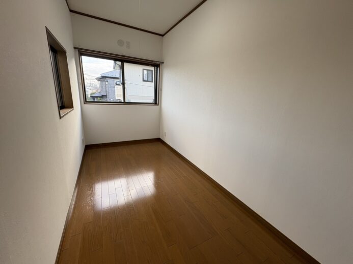 2階納戸（3.5帖）(内装)