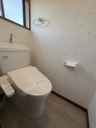 2階トイレ(内装)