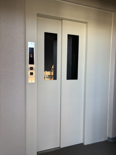 エレベーター エレベーター