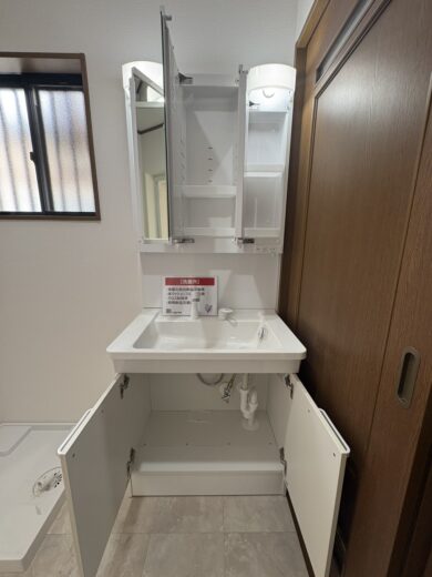 洗面化粧台(内装) 洗面化粧台(内装)