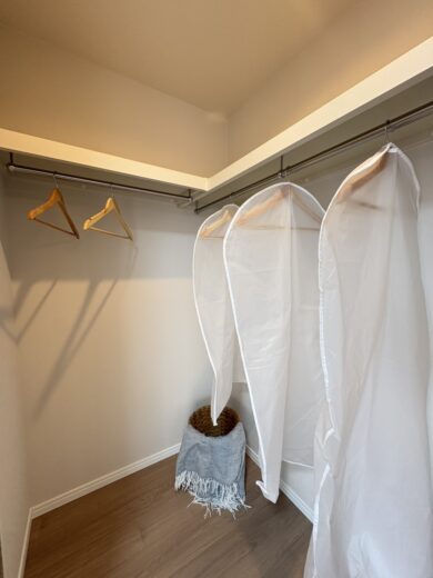 ウォークインクローゼット(内装) ウォークインクローゼット(内装)