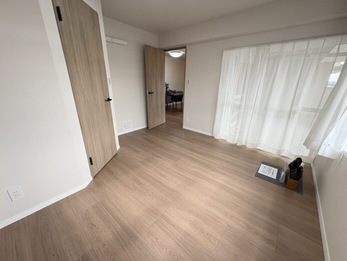 洋室(6.7帖)(内装) 洋室(6.7帖)(内装)