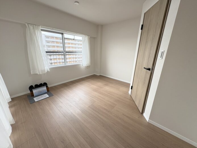 洋室(6.7帖)(内装) 洋室(6.7帖)(内装)