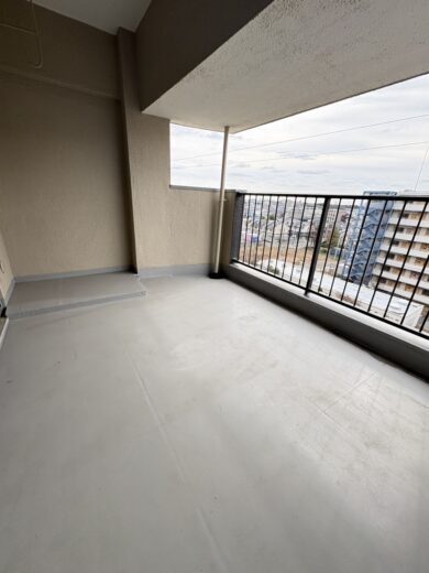 バルコニー バルコニー