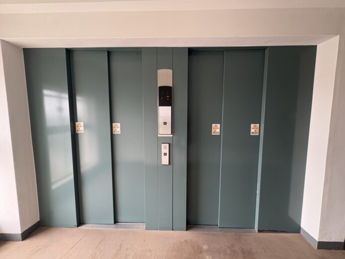 エレベーター エレベーター