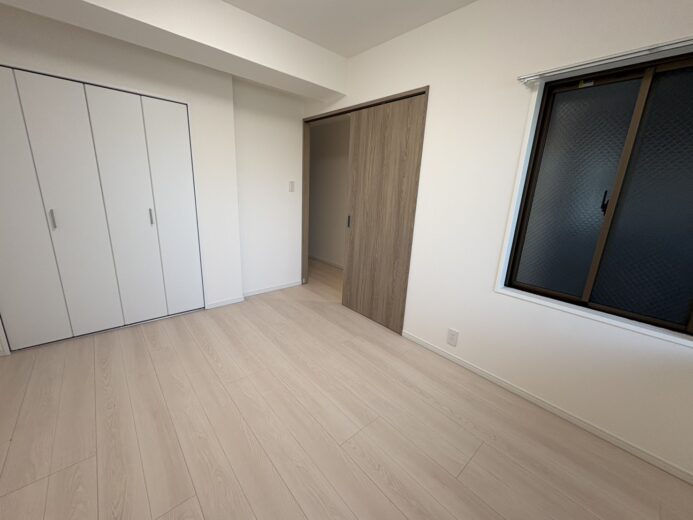 洋室（5.8帖）(内装)