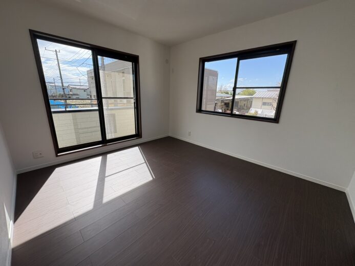 2階洋室（6.7帖）(内装)